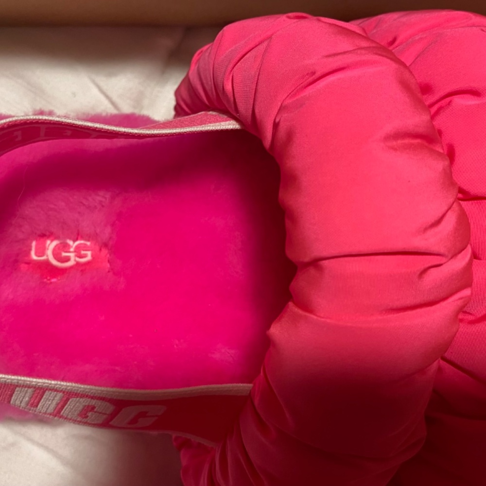 Ugg Scrunchita Slipper Shoes in Taffy Pink size 9 - Picture 5 of 9
